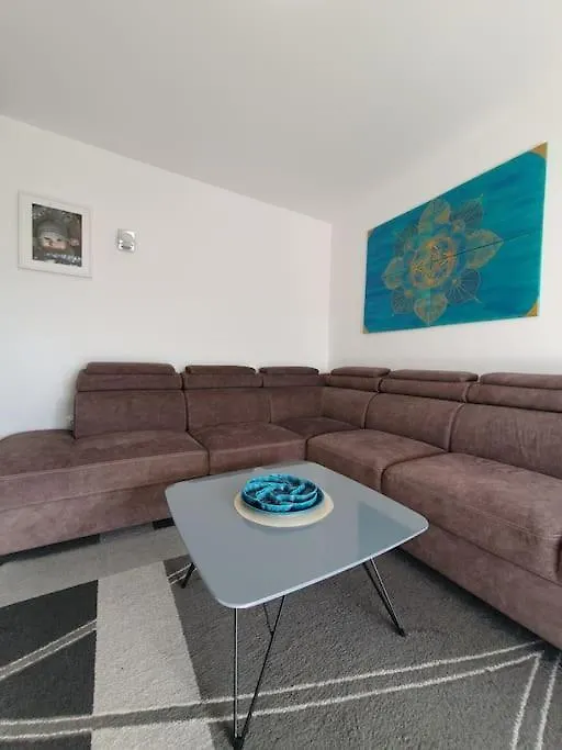 Apartment Felix Rijeka 0*,  Croatia